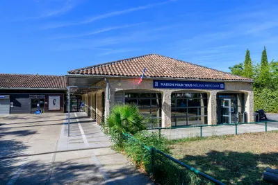 Maison pour tous Mélina Mercouri